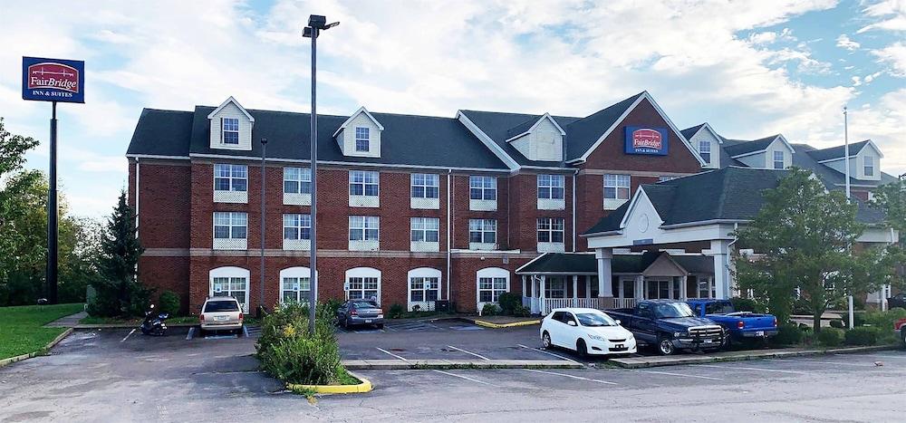 Blisspoint Inn & Suites ماريون المظهر الخارجي الصورة