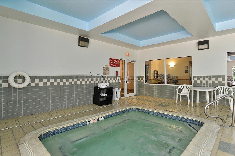 Blisspoint Inn & Suites ماريون المظهر الخارجي الصورة