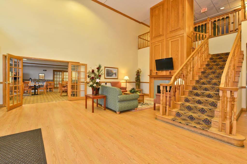 Blisspoint Inn & Suites ماريون المظهر الخارجي الصورة