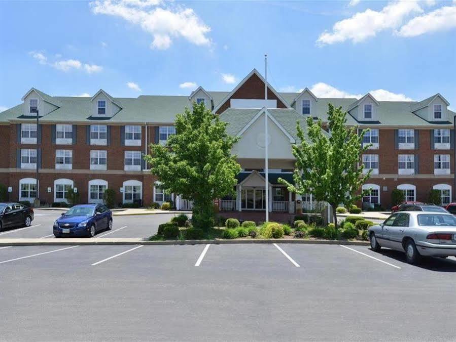 Blisspoint Inn & Suites ماريون المظهر الخارجي الصورة